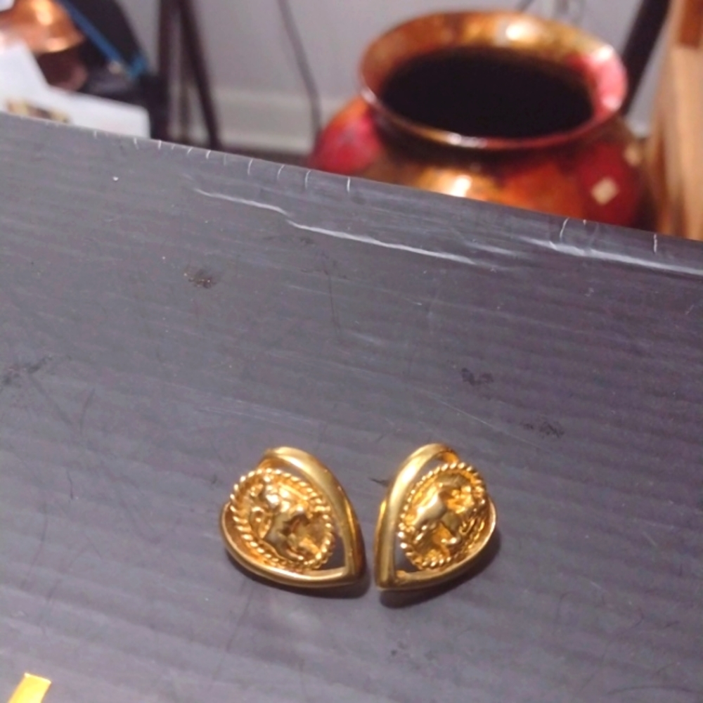 Gold plated Avon vintage earrings